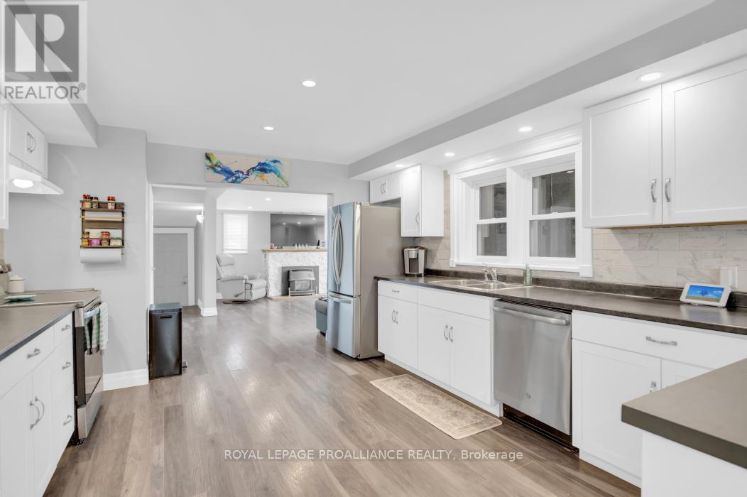 355 Metcalf Street, Tweed, Ontario  K0K 3J0 - Photo 13 - X12432614