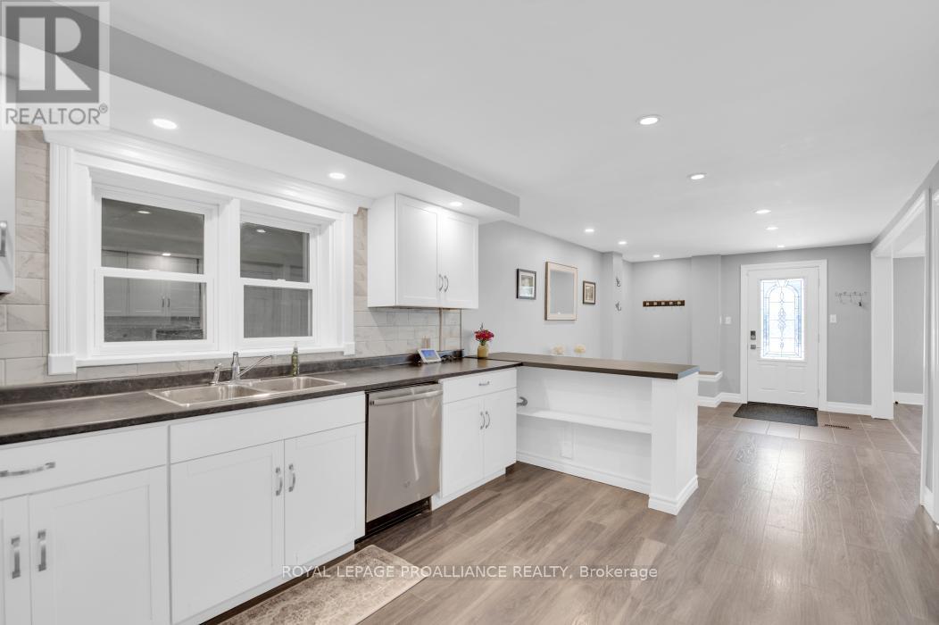 355 Metcalf Street, Tweed, Ontario  K0K 3J0 - Photo 14 - X12432614