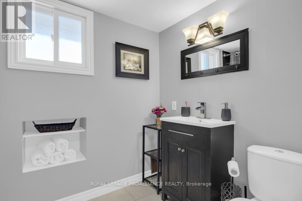 355 Metcalf Street, Tweed, Ontario  K0K 3J0 - Photo 24 - X12432614