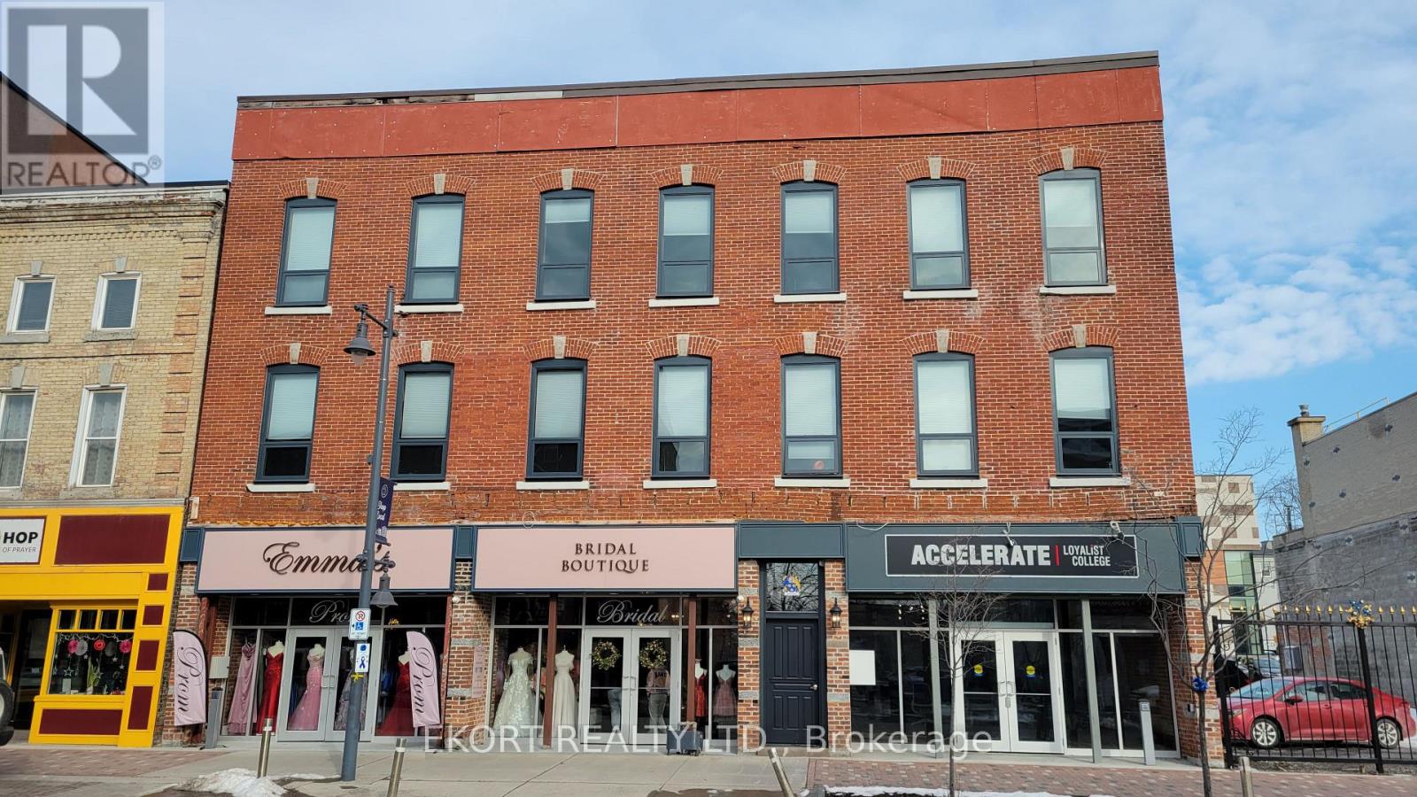 249-253 Front Street, Belleville, Ontario  K8N 2Z6 - Photo 2 - X12433950