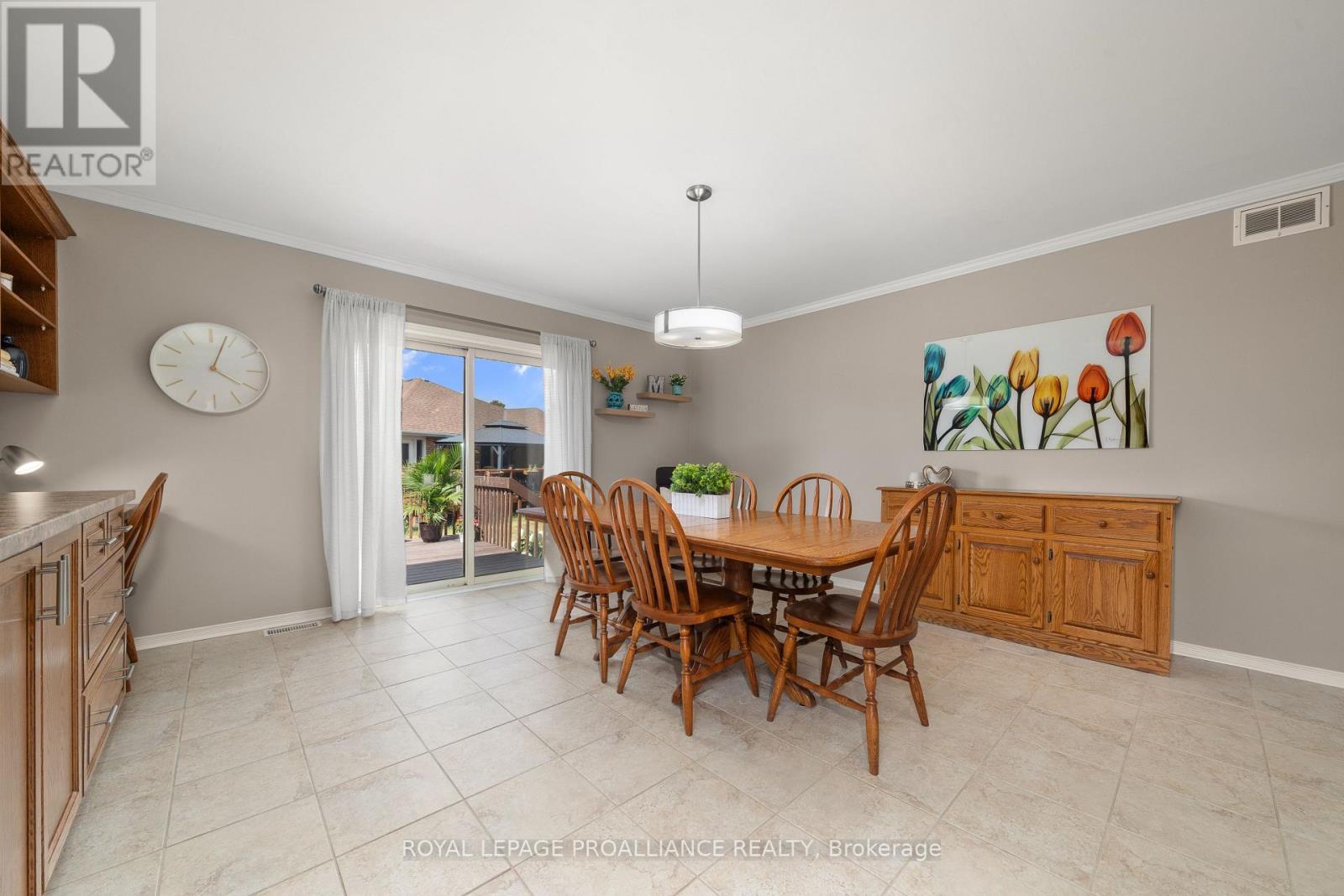 36 Oak Ridge Boulevard, Belleville, Ontario  K8N 5W1 - Photo 14 - X12434040