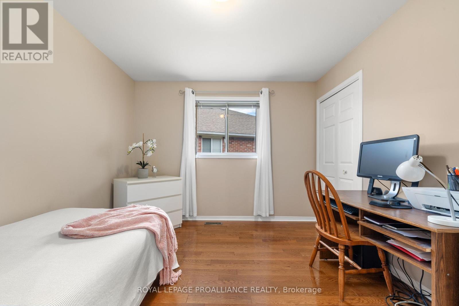 36 Oak Ridge Boulevard, Belleville, Ontario  K8N 5W1 - Photo 23 - X12434040