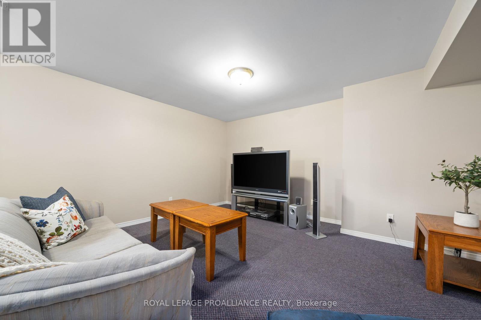 36 Oak Ridge Boulevard, Belleville, Ontario  K8N 5W1 - Photo 29 - X12434040