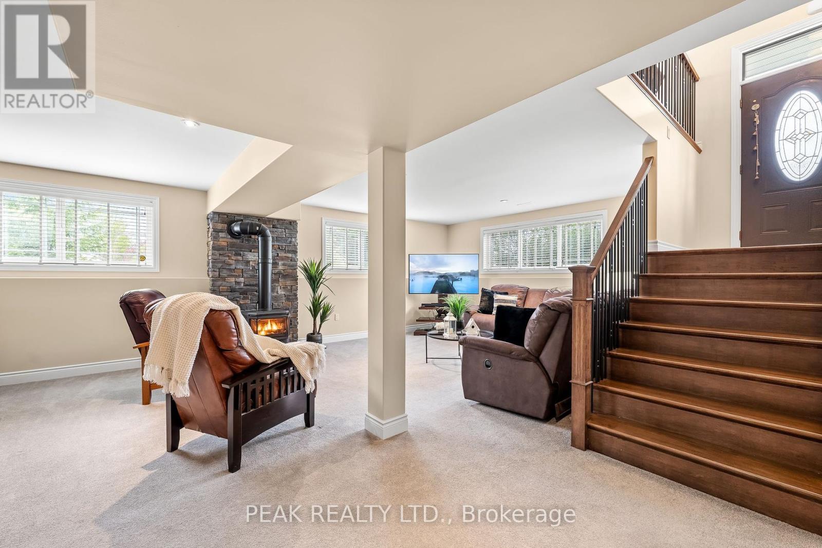 116 Prinyers Cove Crescent, Prince Edward County, Ontario  K0K 2T0 - Photo 25 - X12434124