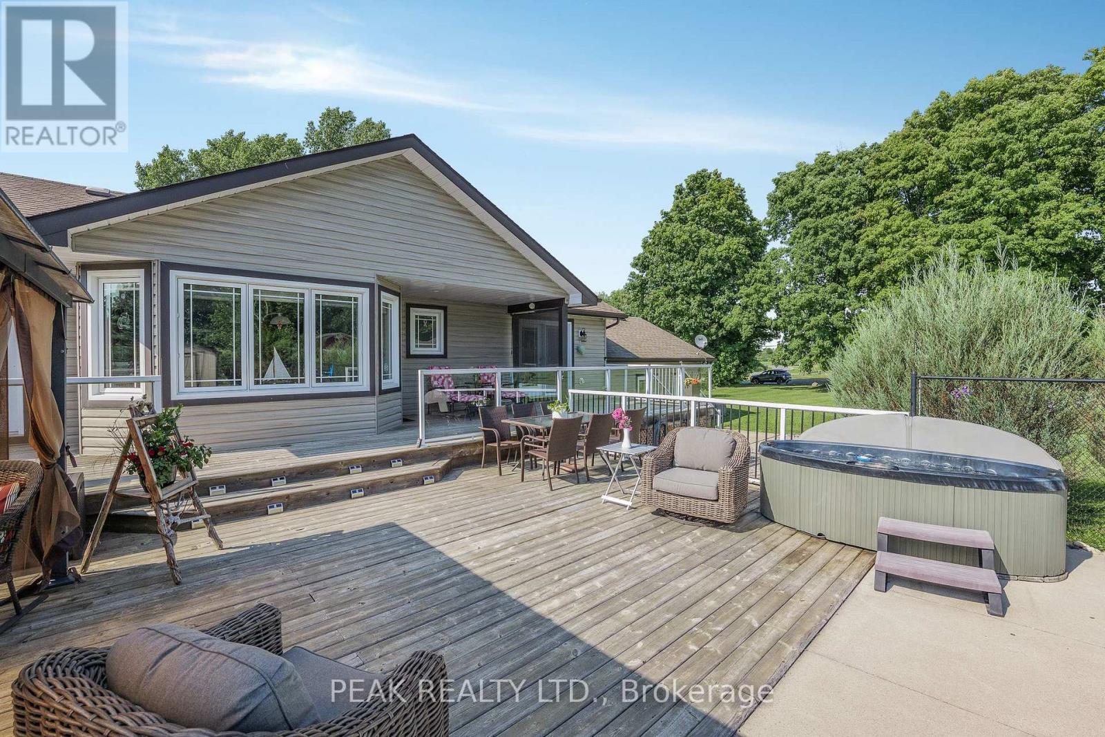 116 Prinyers Cove Crescent, Prince Edward County, Ontario  K0K 2T0 - Photo 34 - X12434124