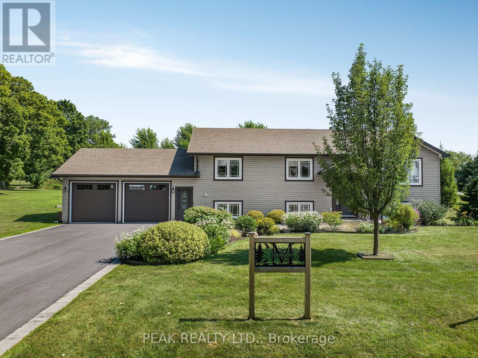 116 Prinyers Cove Crescent, Prince Edward County, Ontario  K0K 2T0 - Photo 6 - X12434124