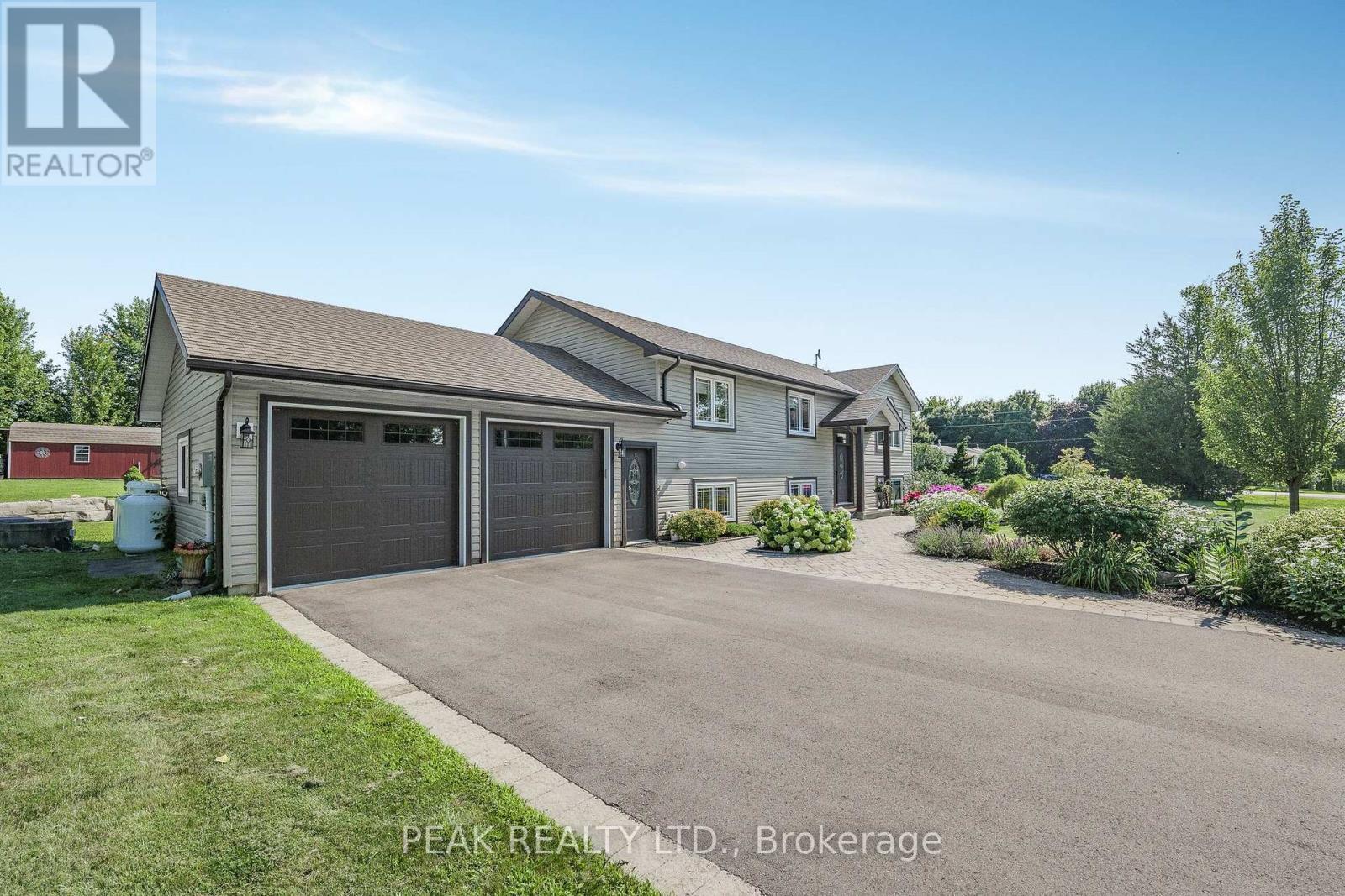 116 Prinyers Cove Crescent, Prince Edward County, Ontario  K0K 2T0 - Photo 7 - X12434124