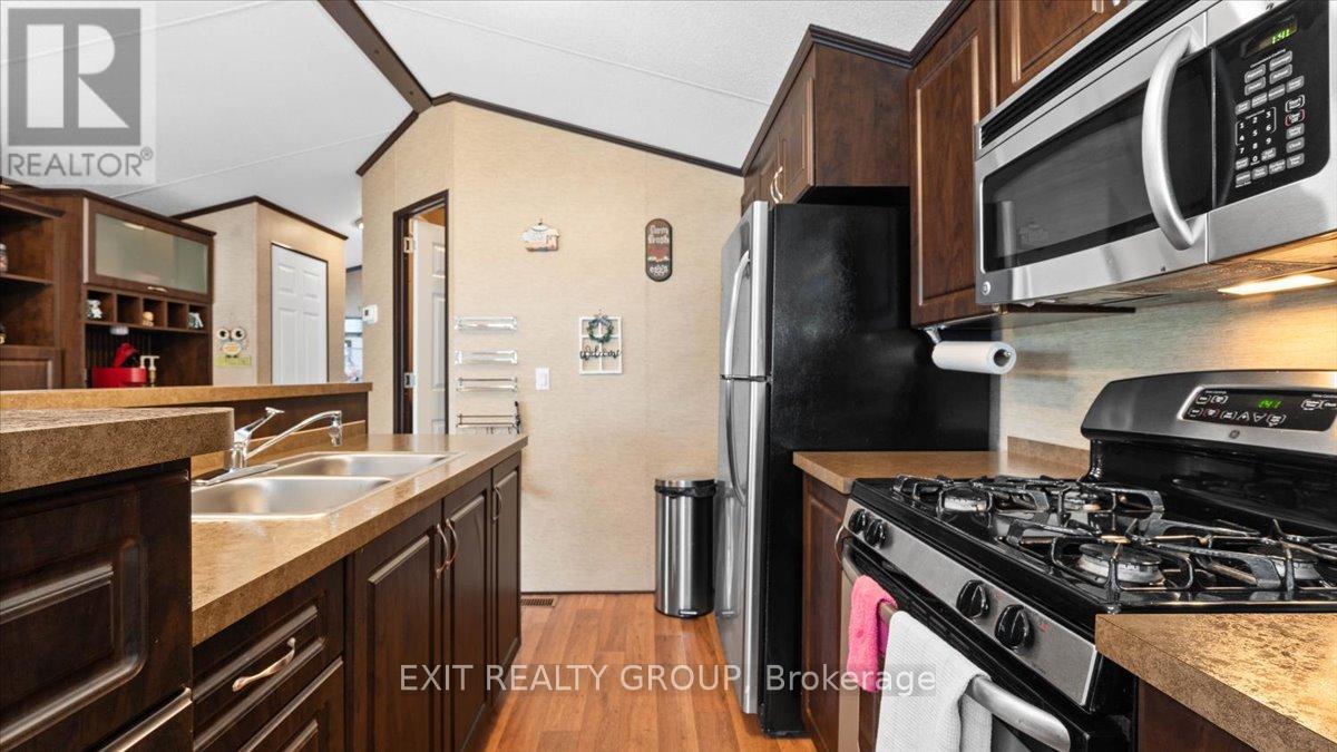 57 Cooke Lane, Quinte West, Ontario  K0K 2C0 - Photo 9 - X12435098
