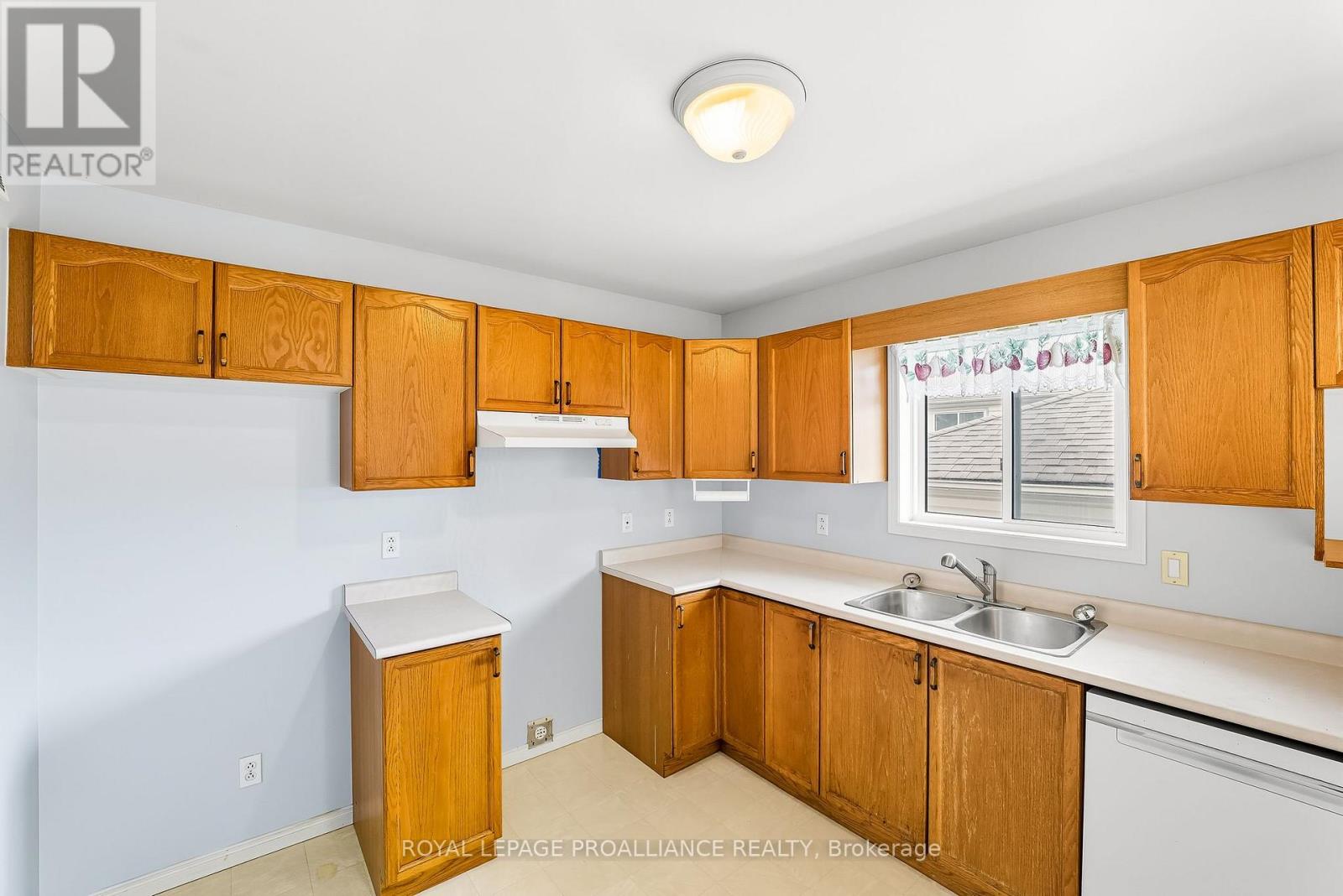 120 Cedar Street, Brighton, Ontario  K0K 1H0 - Photo 14 - X12435220