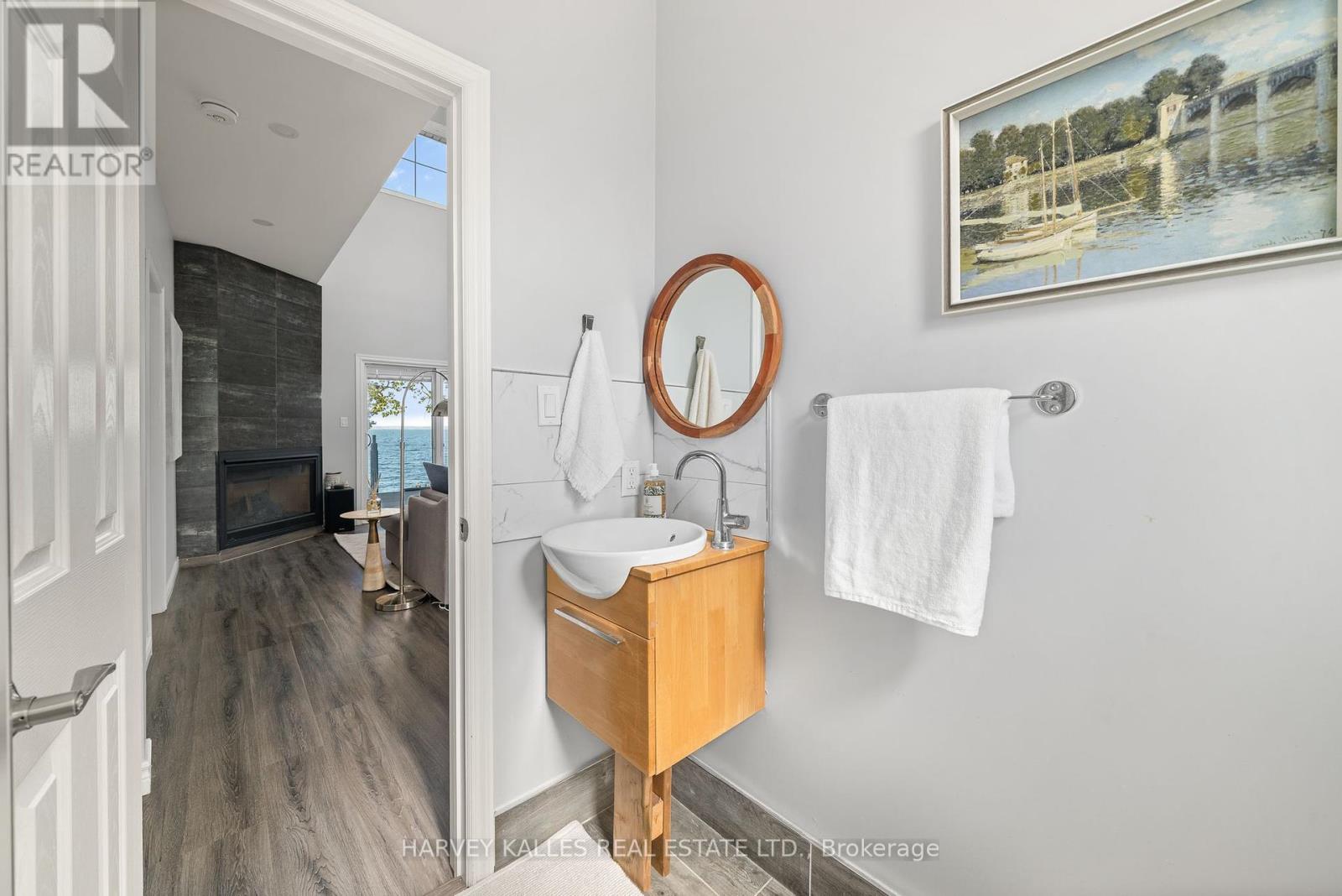 3769 County Rd 13, Prince Edward County, Ontario  K0K 2T0 - Photo 15 - X12435382