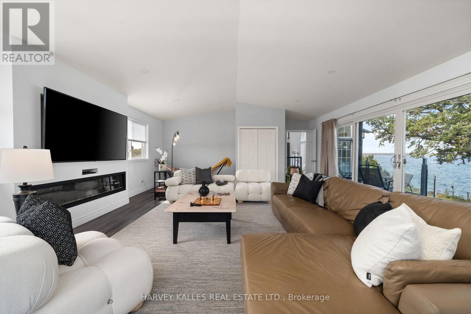 3769 County Rd 13, Prince Edward County, Ontario  K0K 2T0 - Photo 18 - X12435382