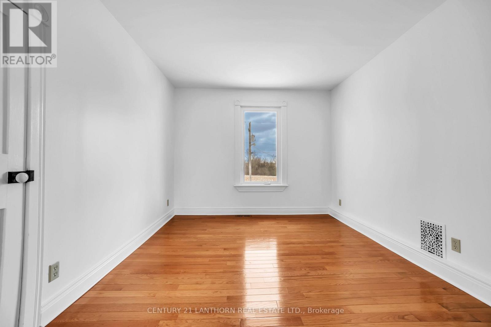 338 Cold Creek Road, Prince Edward County, Ontario  K0K 3L0 - Photo 31 - X12436517