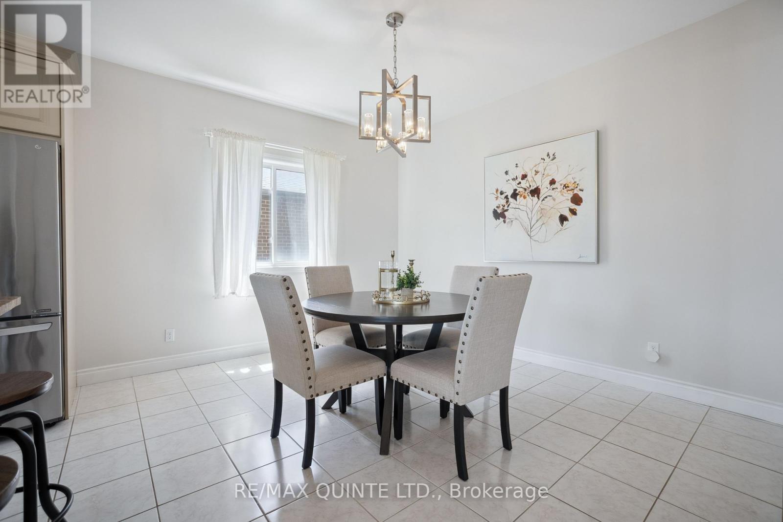 91 Hampton Ridge Drive E, Belleville, Ontario  K8N 0E6 - Photo 18 - X12436749