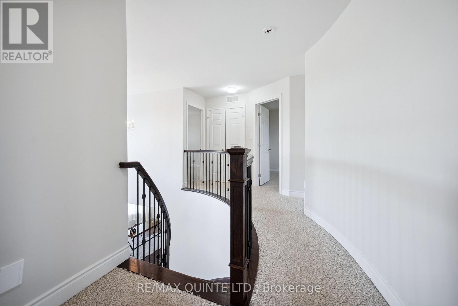 91 Hampton Ridge Drive E, Belleville, Ontario  K8N 0E6 - Photo 24 - X12436749