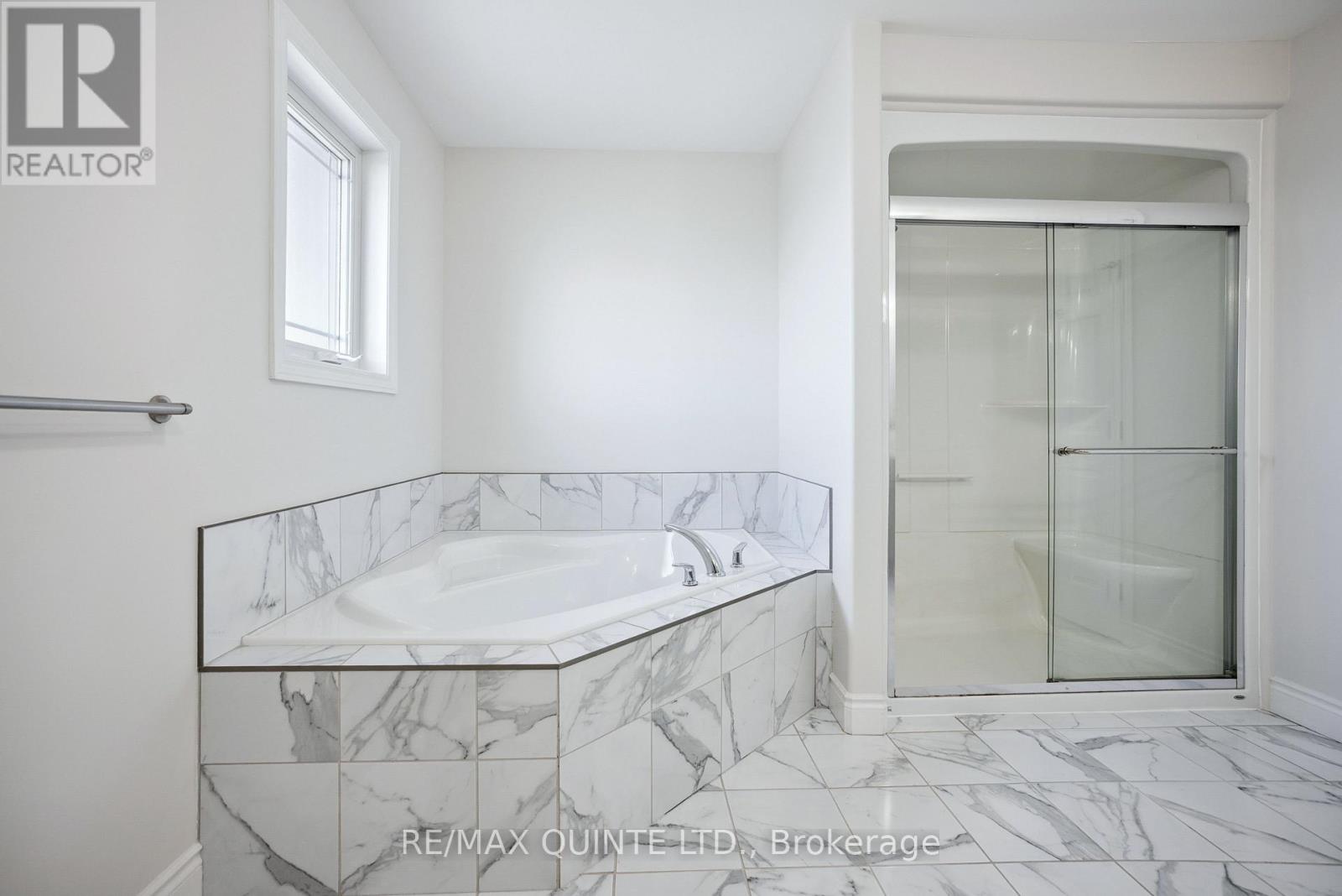 91 Hampton Ridge Drive E, Belleville, Ontario  K8N 0E6 - Photo 30 - X12436749
