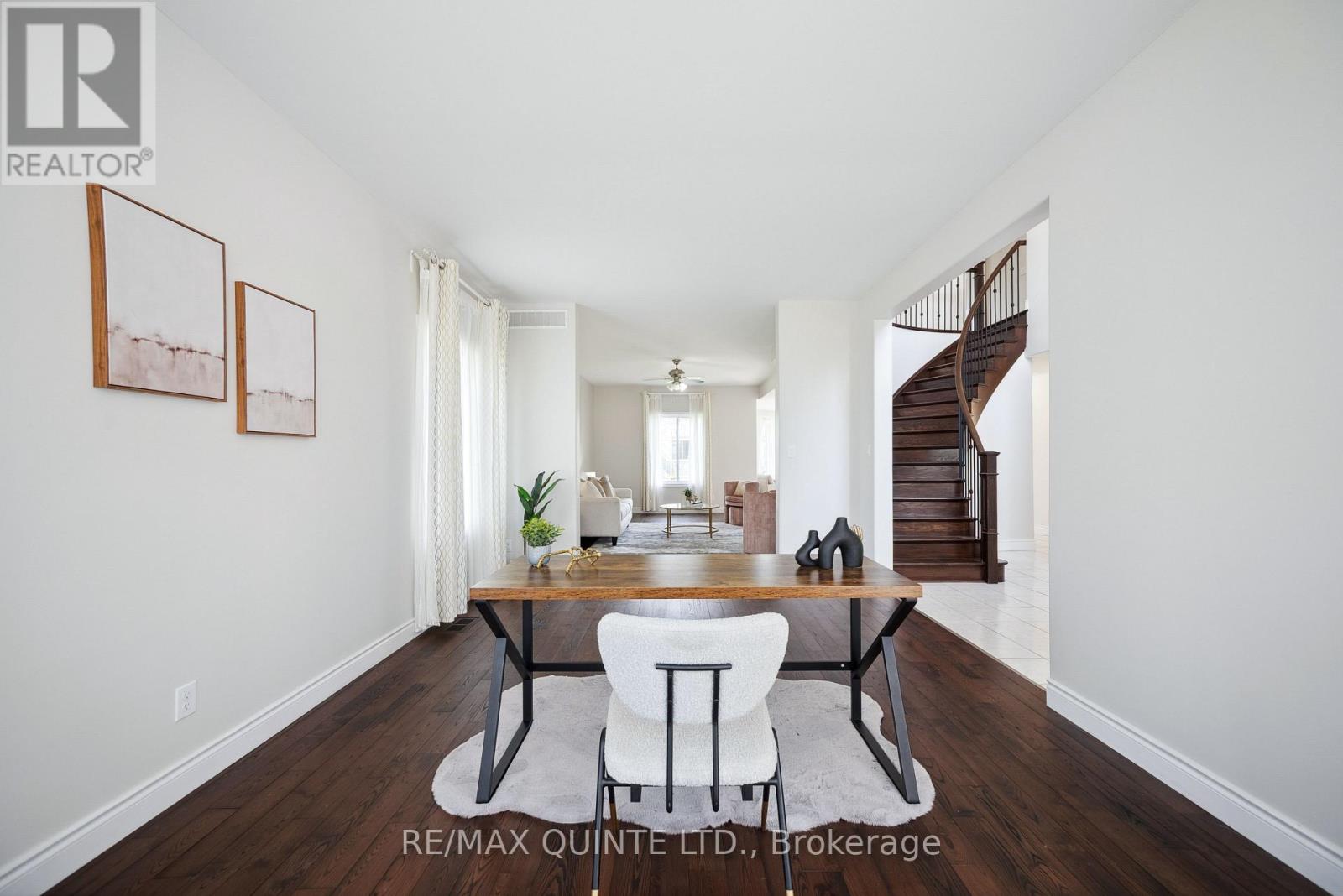 91 Hampton Ridge Drive E, Belleville, Ontario  K8N 0E6 - Photo 7 - X12436749