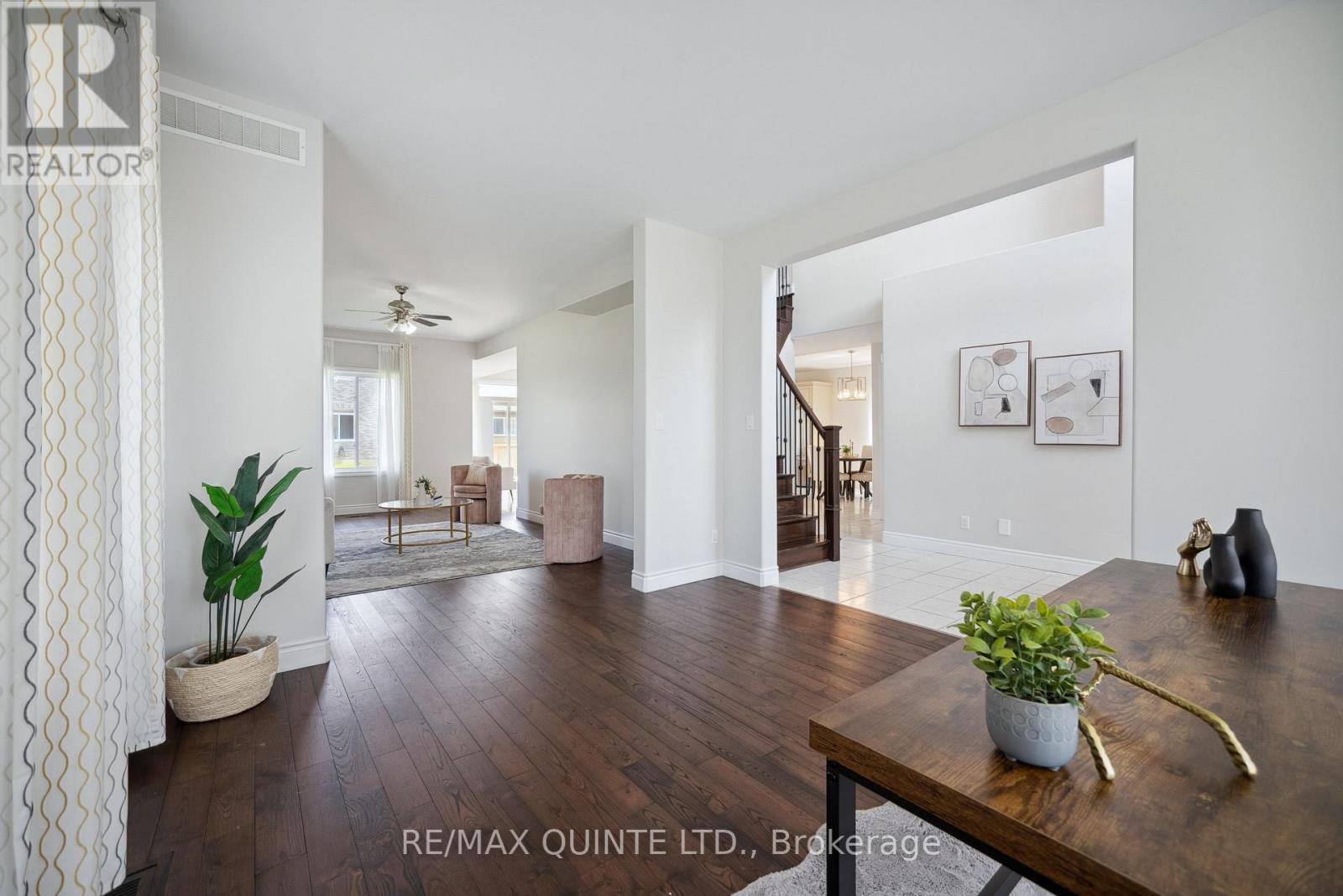 91 Hampton Ridge Drive E, Belleville, Ontario  K8N 0E6 - Photo 8 - X12436749