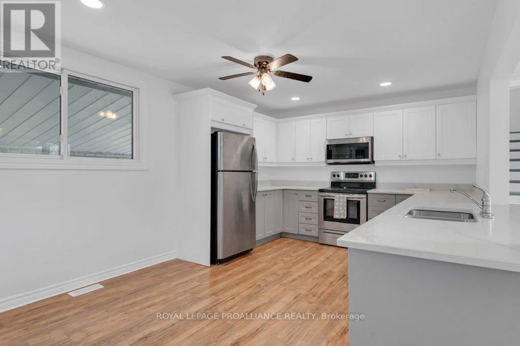 22227 Loyalist Parkway, Quinte West, Ontario  K0K 1L0 - Photo 11 - X12436920