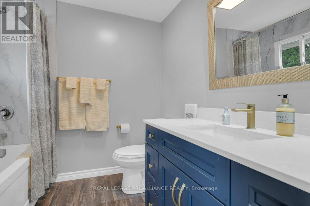 22227 Loyalist Parkway, Quinte West, Ontario  K0K 1L0 - Photo 25 - X12436920
