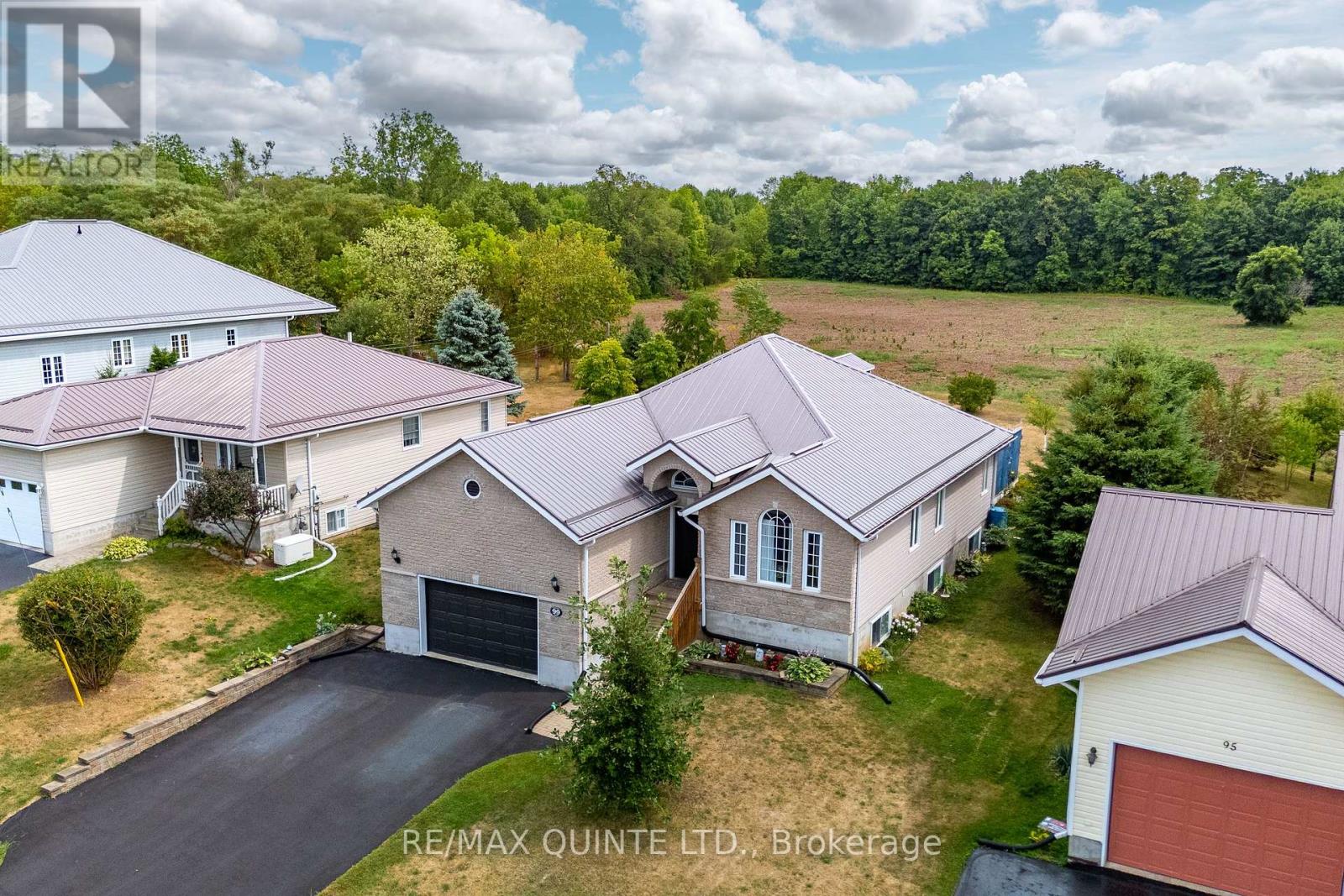 99 MCKENZIE STREET, Centre Hastings, Ontario