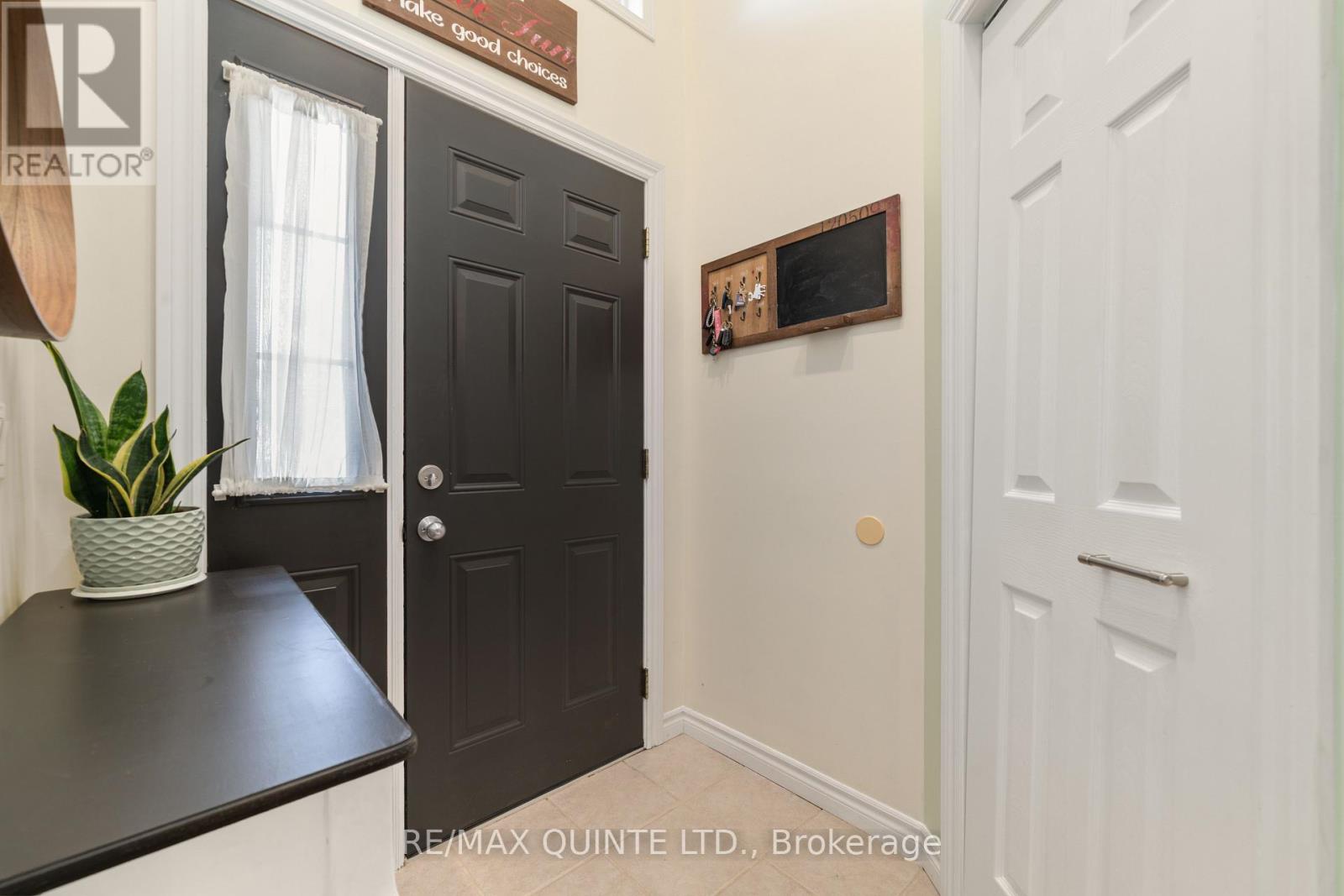 99 Mckenzie Street, Centre Hastings, Ontario  K0K 2K0 - Photo 7 - X12437035