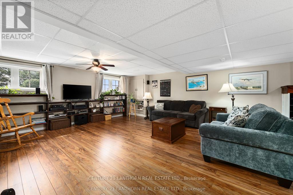 1489 Airport Parkway, Tyendinaga, Ontario  K8N 4Z6 - Photo 33 - X12437118