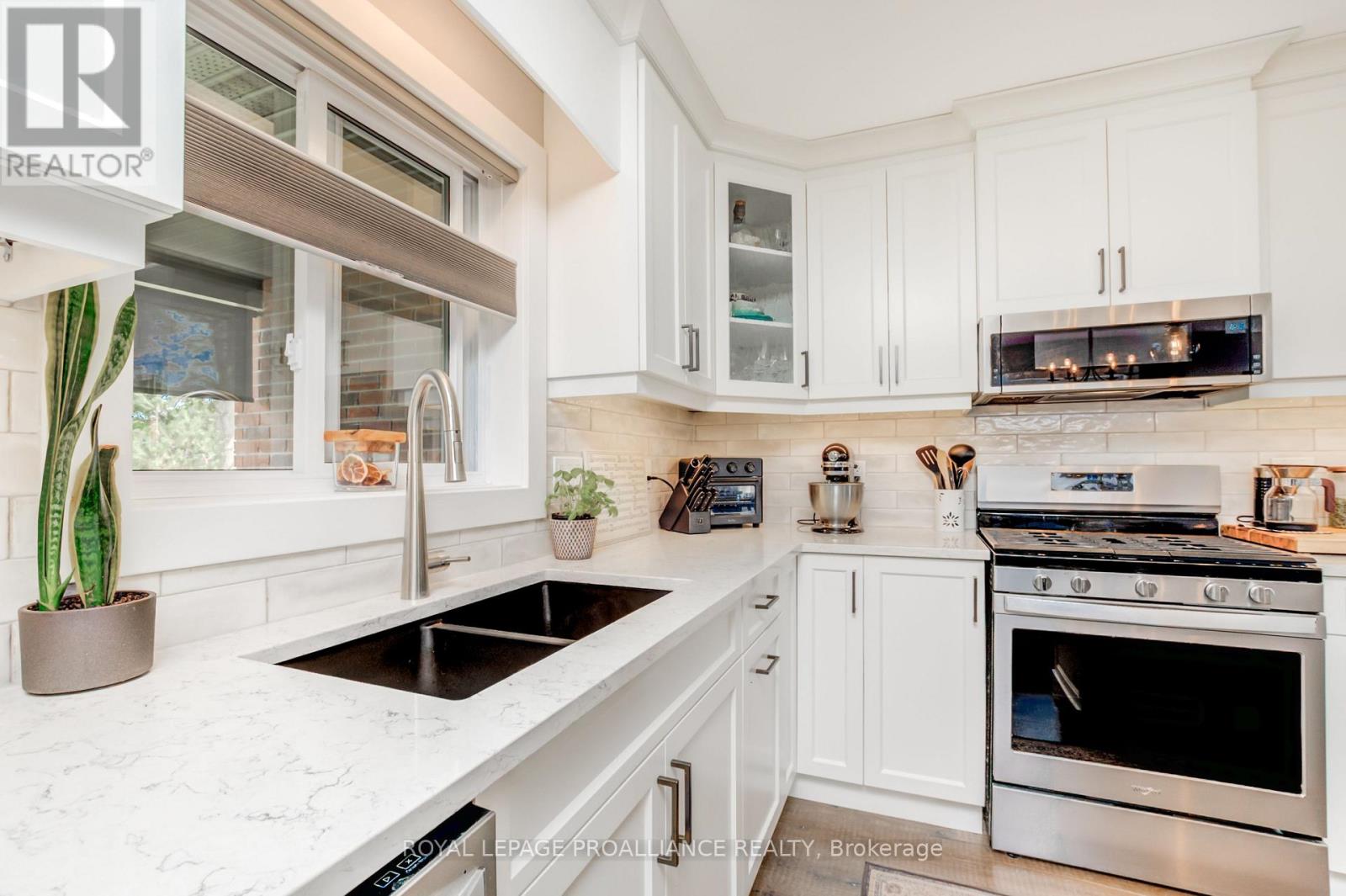 6 Lawrence Avenue, Brighton, Ontario  K0K 1H0 - Photo 11 - X12437567