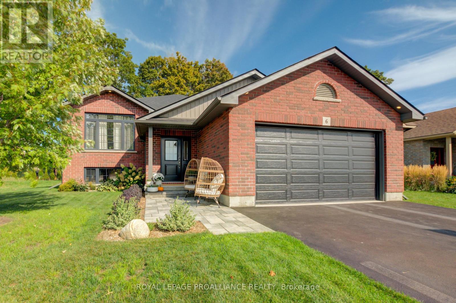 6 Lawrence Avenue, Brighton, Ontario  K0K 1H0 - Photo 3 - X12437567