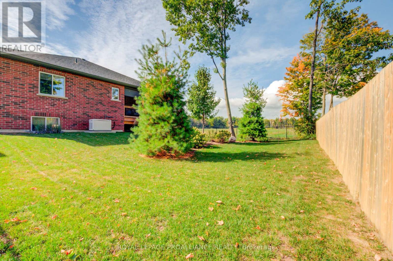 6 Lawrence Avenue, Brighton, Ontario  K0K 1H0 - Photo 43 - X12437567