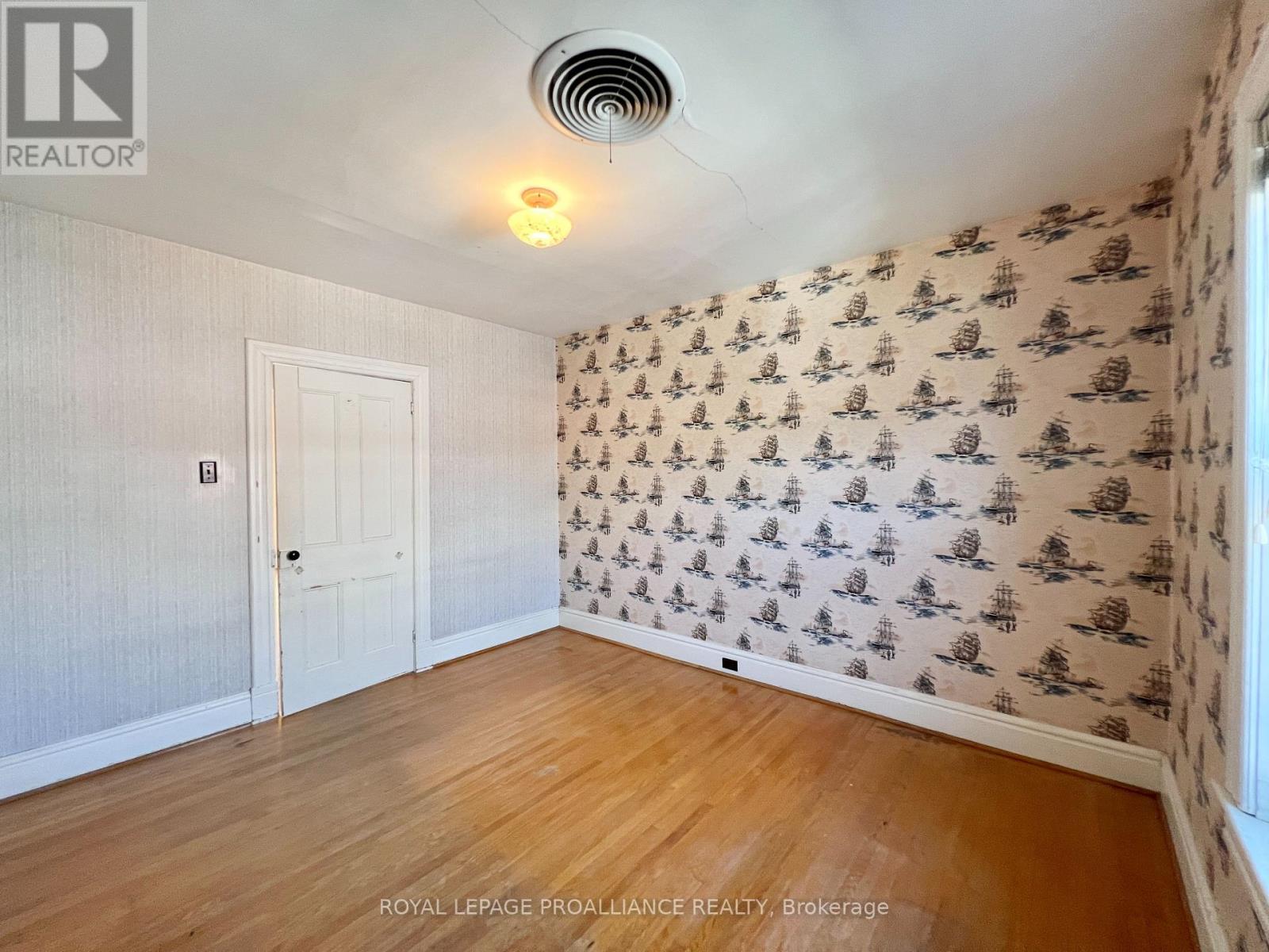 282 George Street, Belleville, Ontario  K8N 3H9 - Photo 24 - X12437628