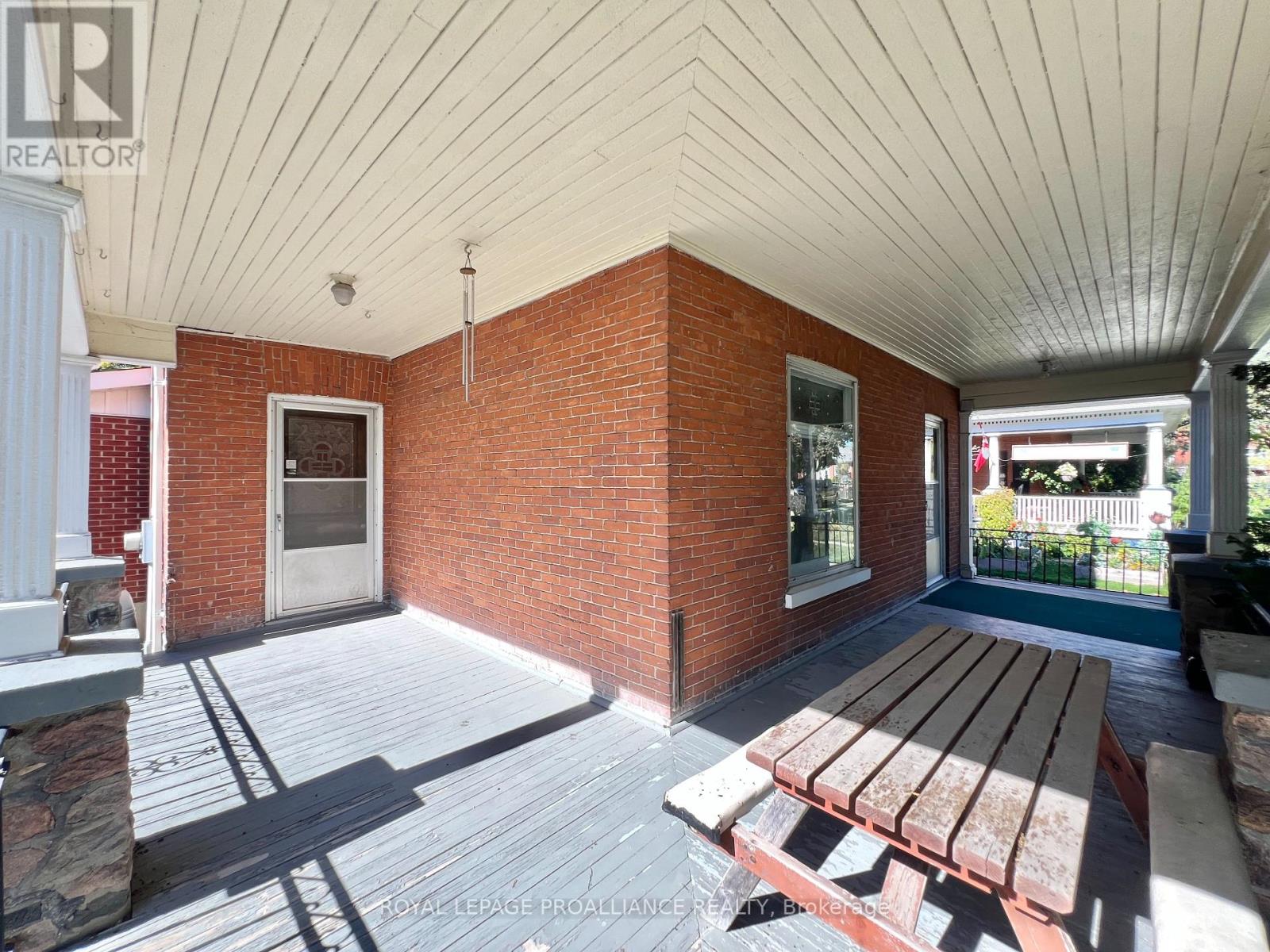282 George Street, Belleville, Ontario  K8N 3H9 - Photo 4 - X12437628