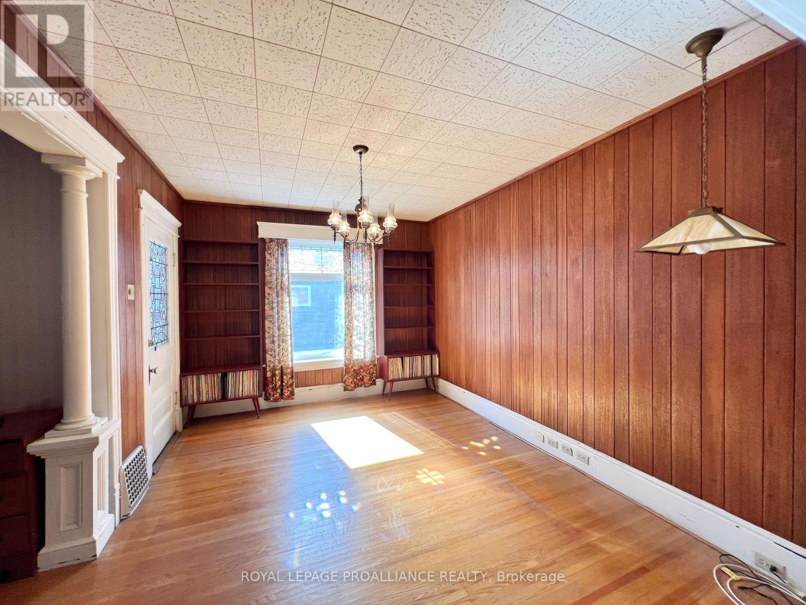 282 George Street, Belleville, Ontario  K8N 3H9 - Photo 7 - X12437628