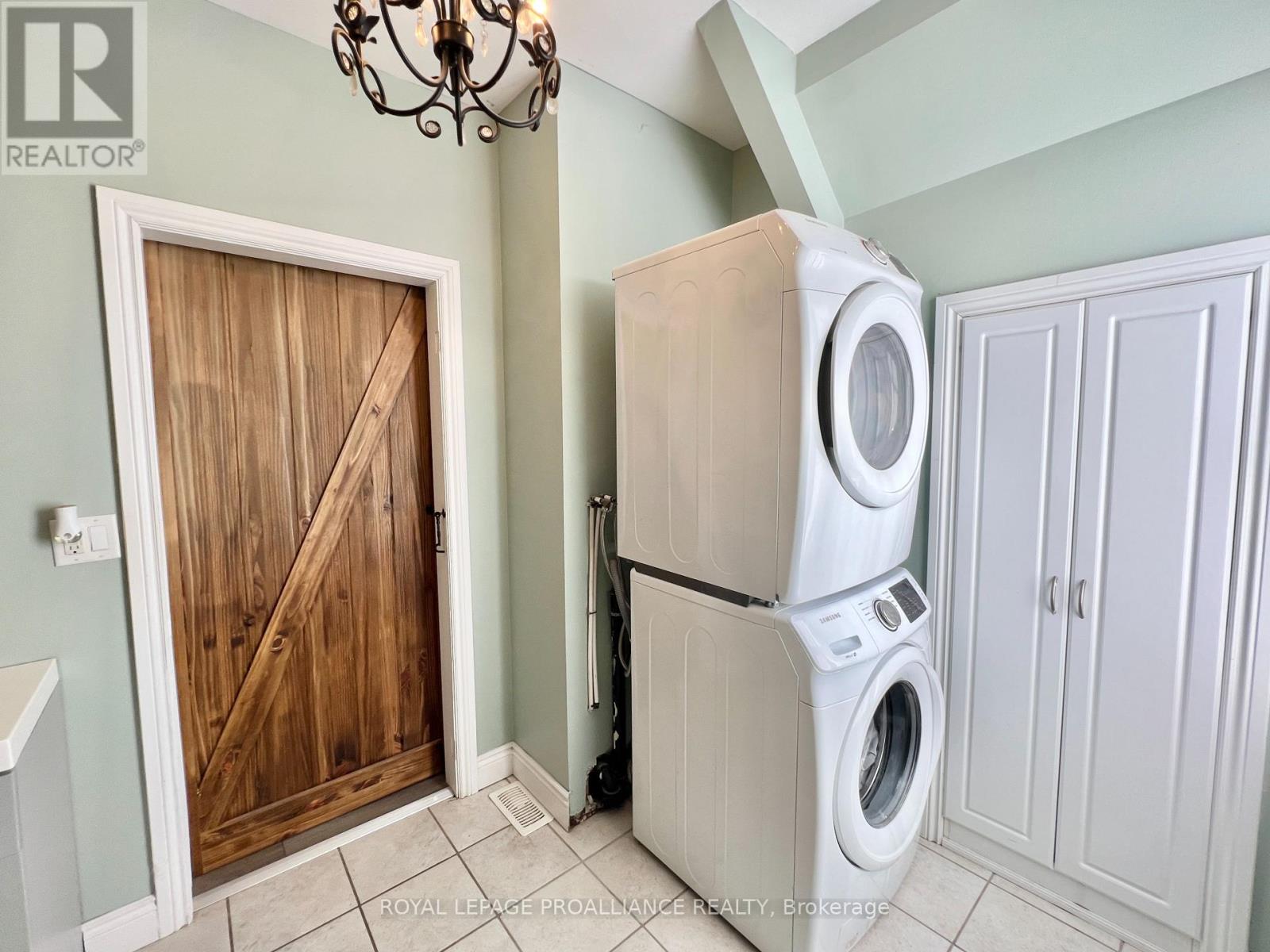 255 Mudcat Road, Belleville, Ontario  K0K 1V0 - Photo 12 - X12437899