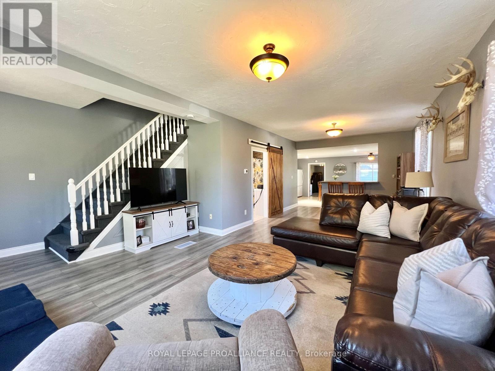 255 Mudcat Road, Belleville, Ontario  K0K 1V0 - Photo 6 - X12437899