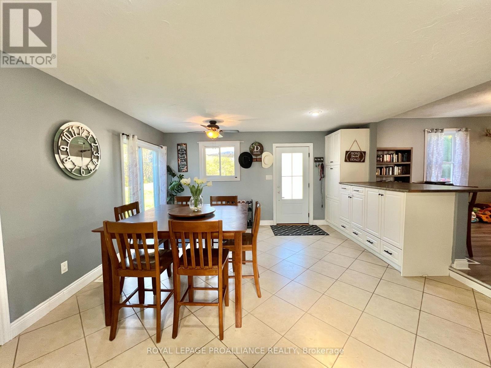 255 Mudcat Road, Belleville, Ontario  K0K 1V0 - Photo 9 - X12437899