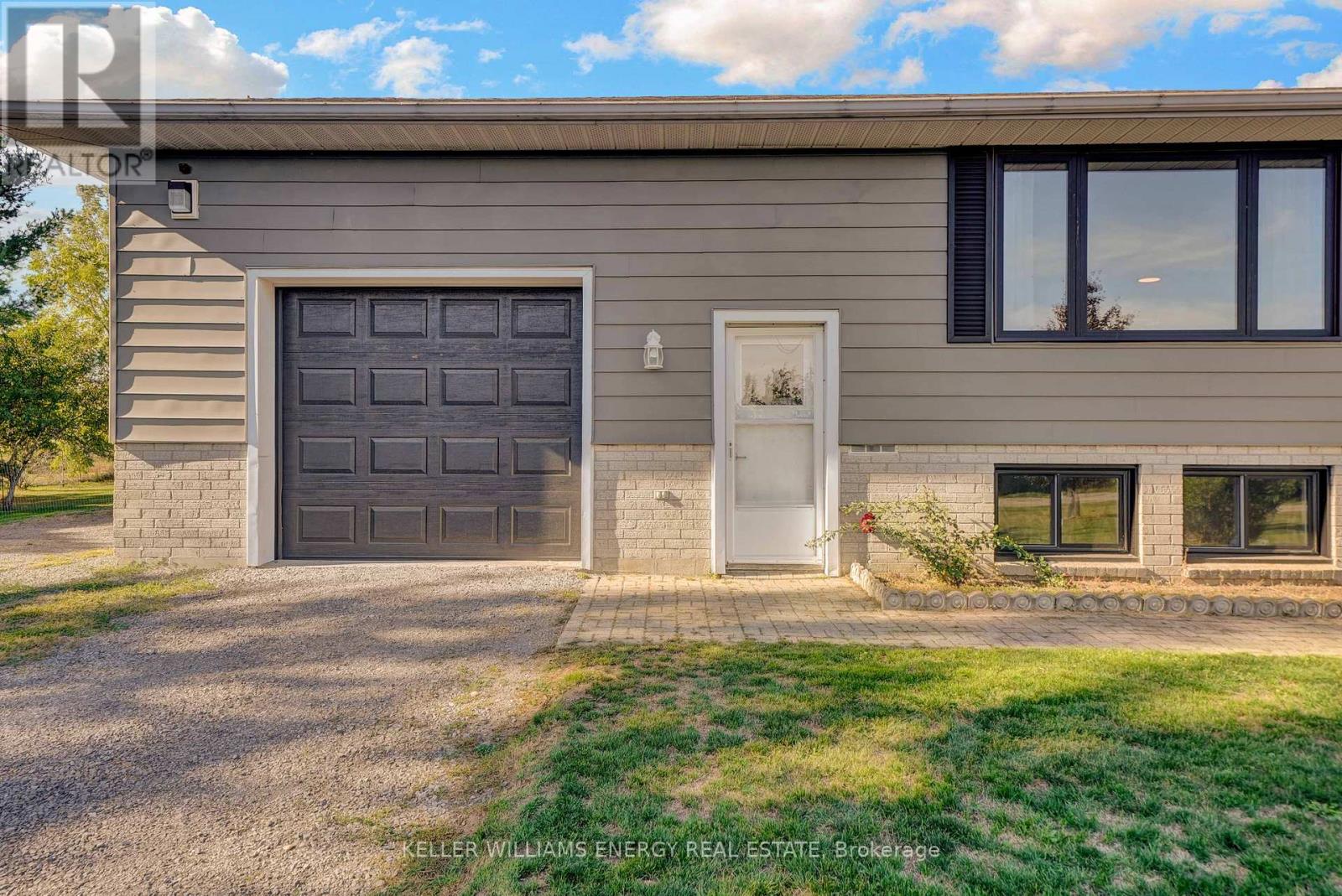 106 Oram Road, Prince Edward County, Ontario  K0K 1G0 - Photo 27 - X12438011