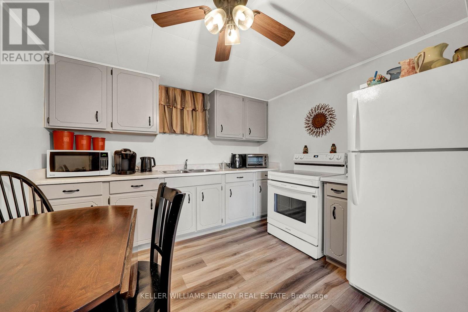 106 Oram Road, Prince Edward County, Ontario  K0K 1G0 - Photo 32 - X12438011