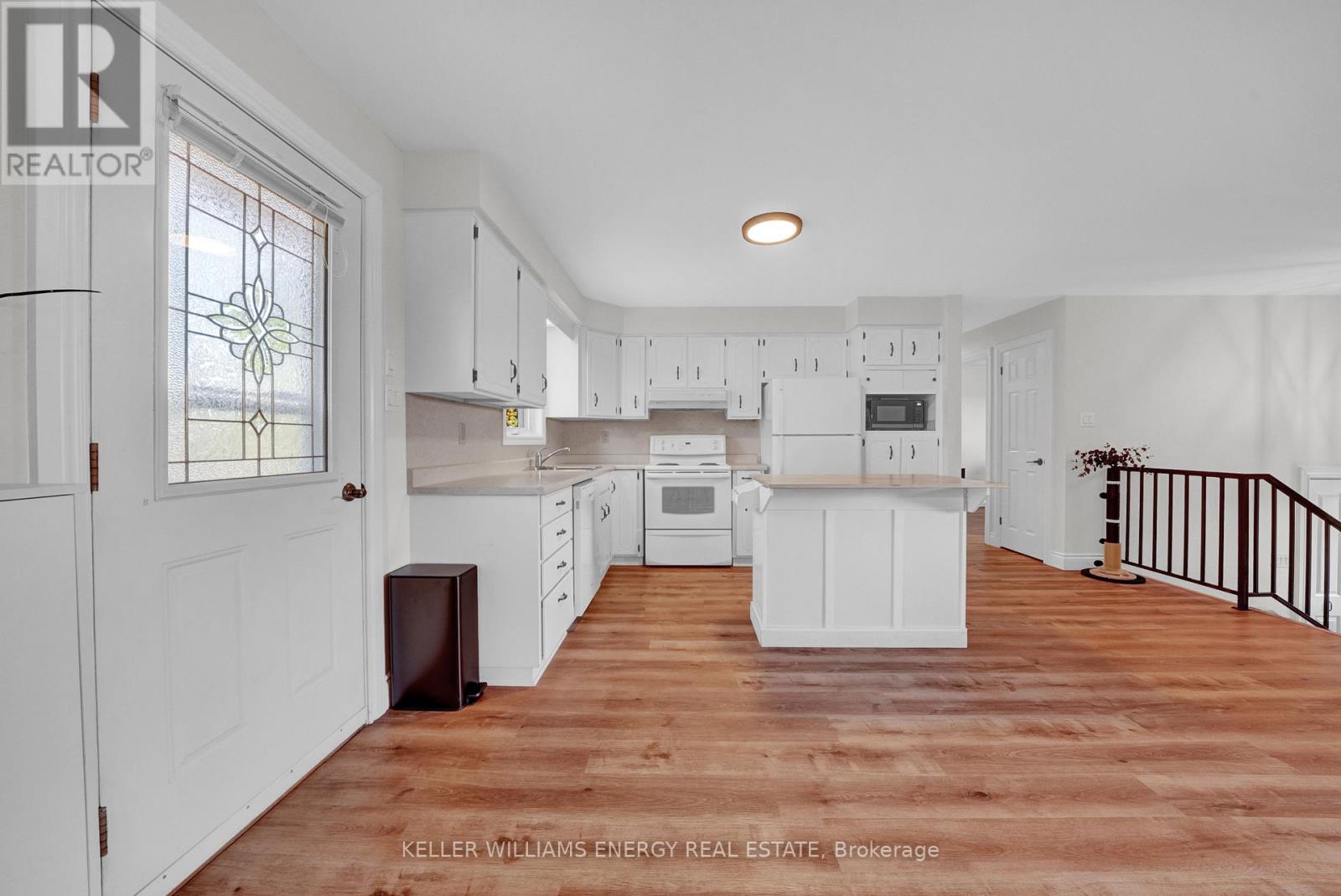 106 Oram Road, Prince Edward County, Ontario  K0K 1G0 - Photo 7 - X12438011