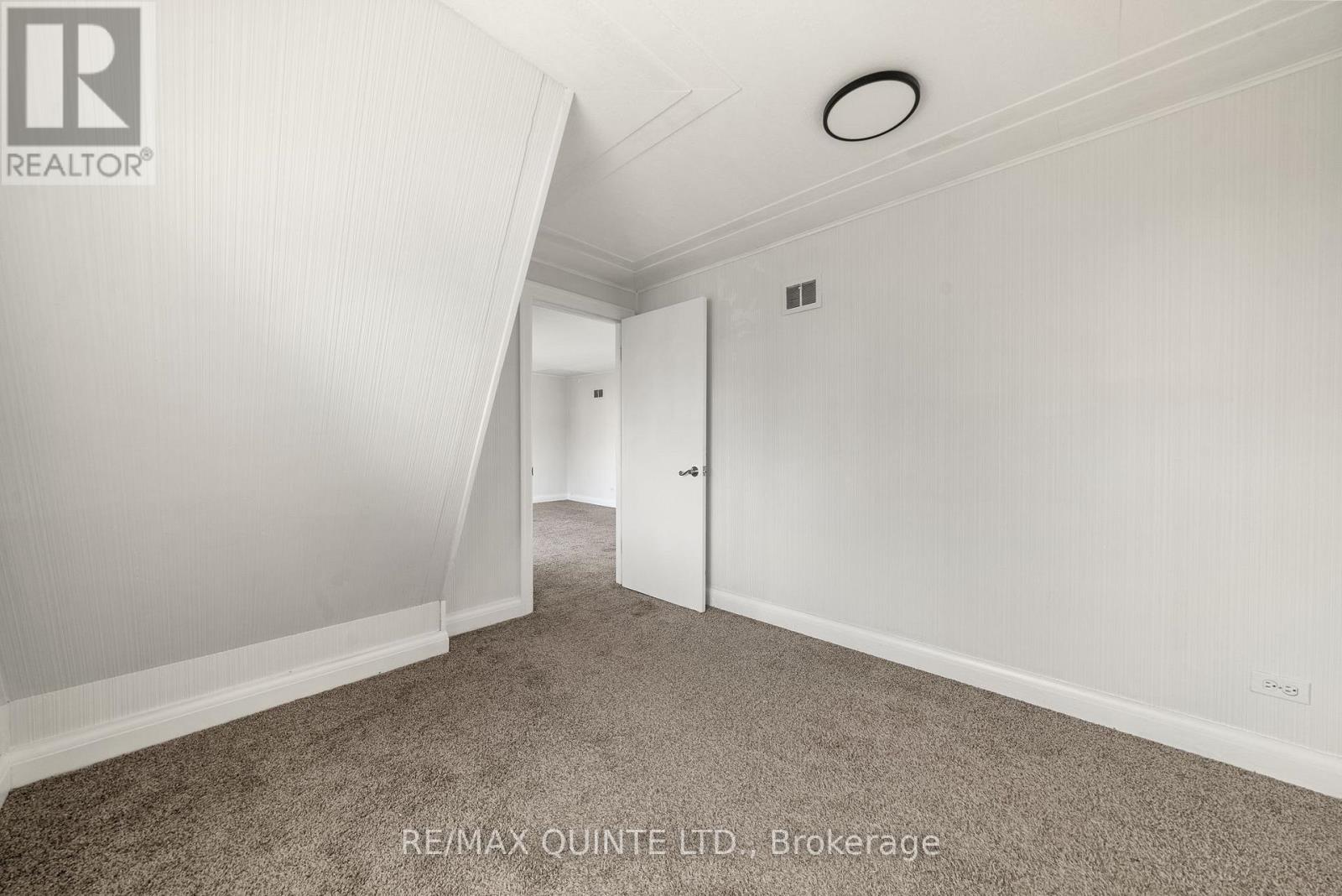 7 Ritchie Avenue, Belleville, Ontario  K8P 3V8 - Photo 17 - X12438206
