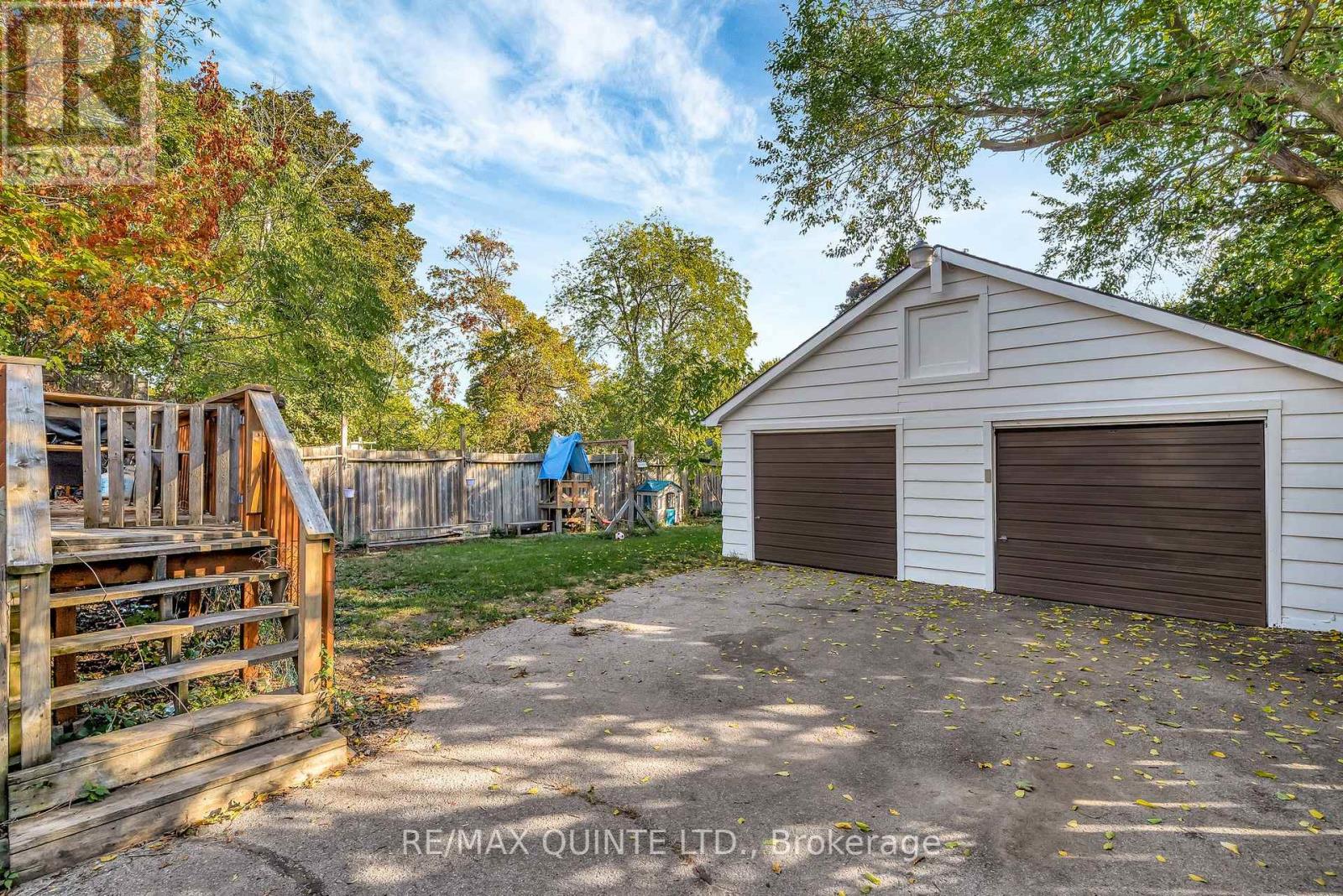 7 Ritchie Avenue, Belleville, Ontario  K8P 3V8 - Photo 30 - X12438206