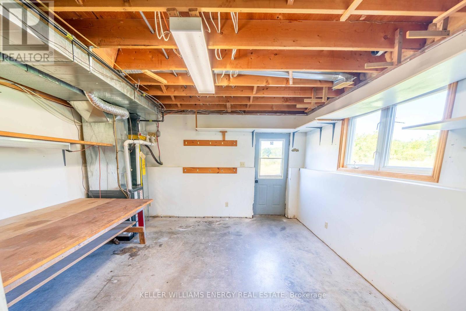 12699 Loyalist Parkway, Prince Edward County, Ontario  K0K 2T0 - Photo 25 - X12439311