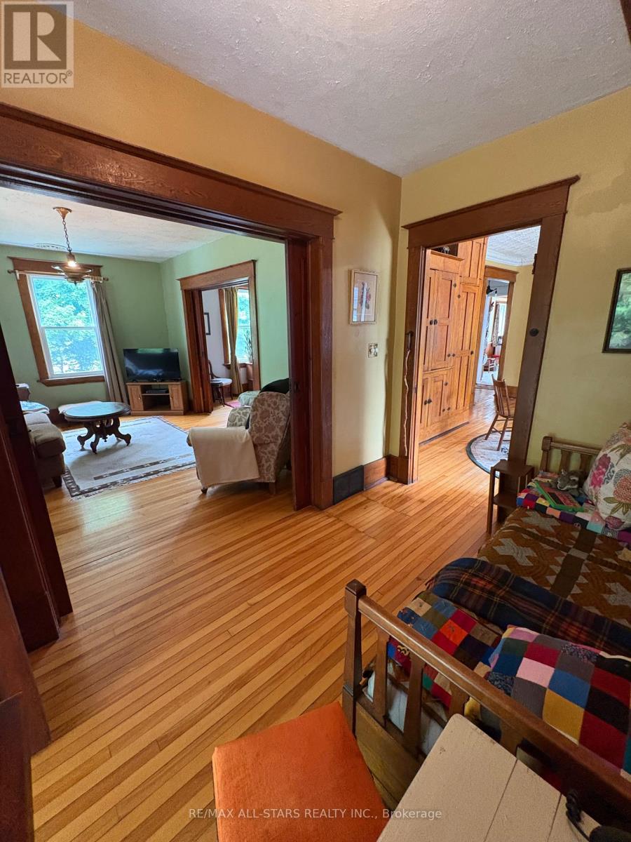 412 Cooper Road, Madoc, Ontario  K0K 2K0 - Photo 13 - X12439440