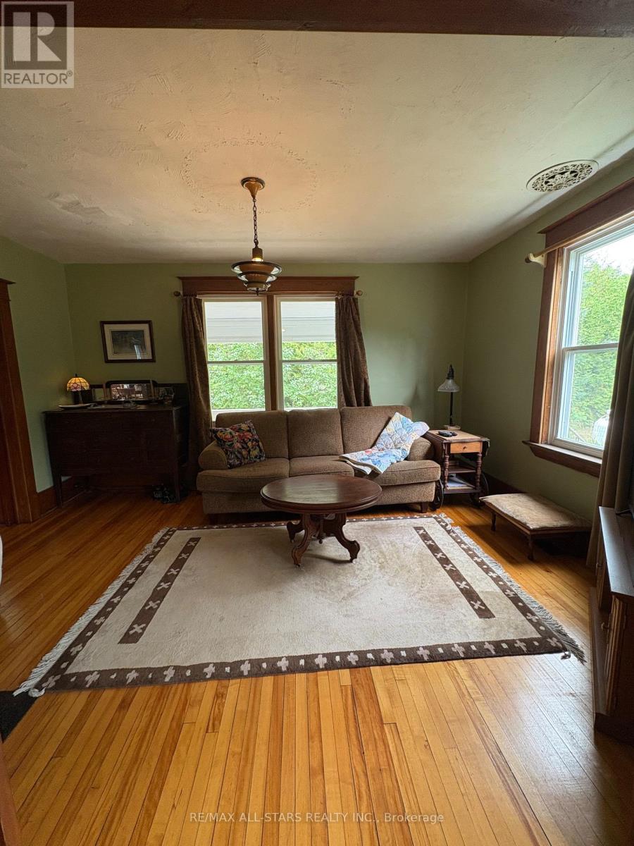 412 Cooper Road, Madoc, Ontario  K0K 2K0 - Photo 14 - X12439440