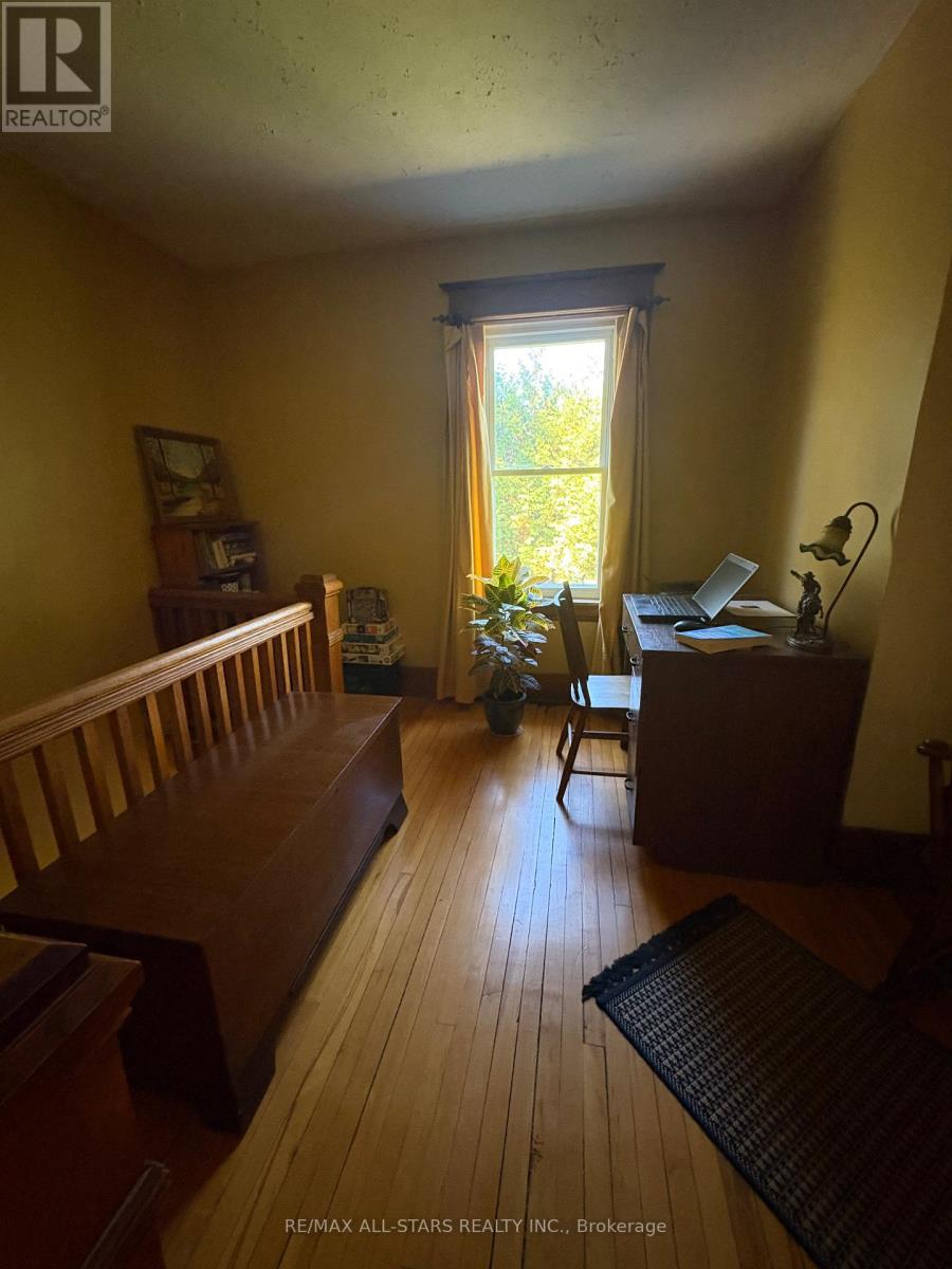 412 Cooper Road, Madoc, Ontario  K0K 2K0 - Photo 19 - X12439440