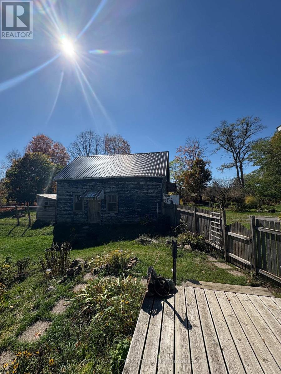 412 Cooper Road, Madoc, Ontario  K0K 2K0 - Photo 23 - X12439440