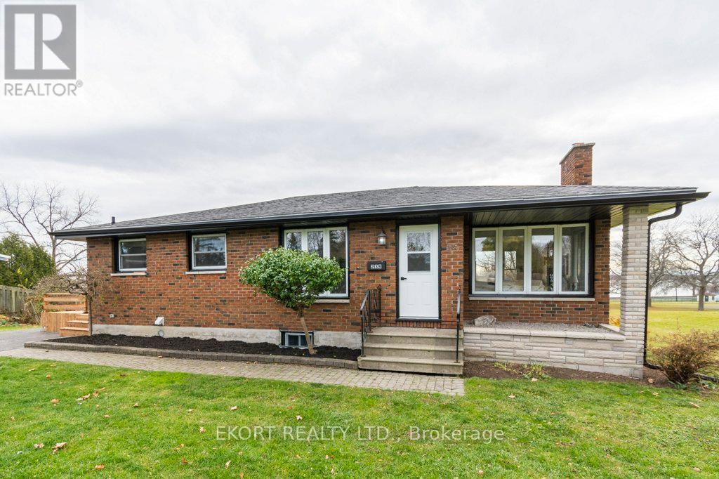 239 DUNDAS STREET W, Belleville, Ontario