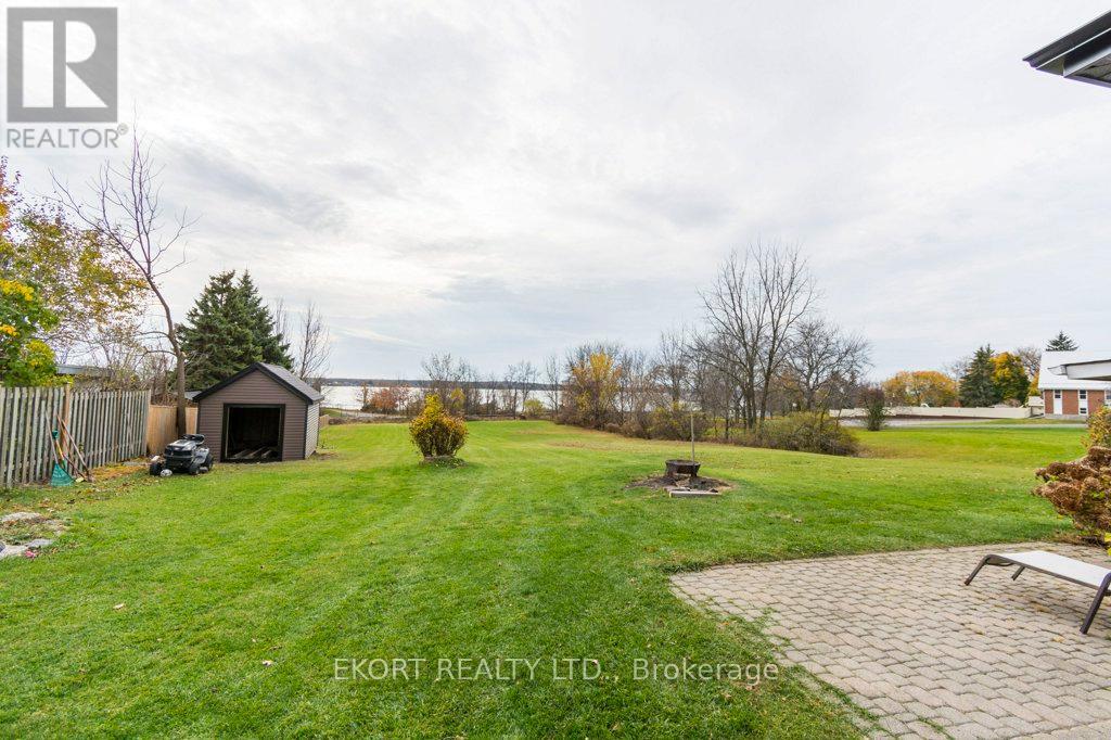 239 Dundas Street W, Belleville, Ontario  K8P 1A9 - Photo 11 - X12439748
