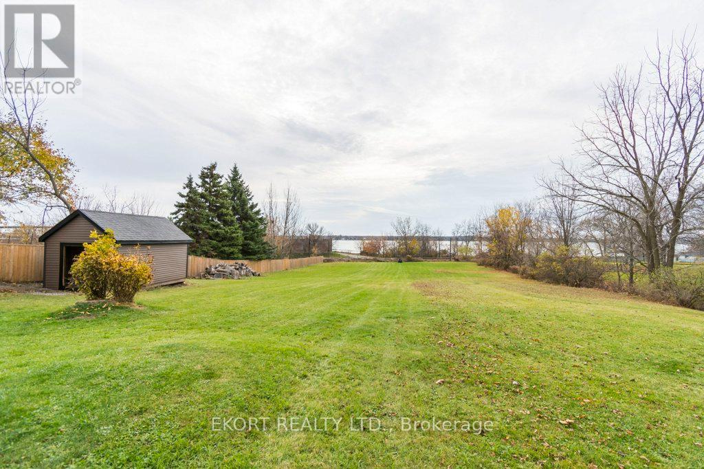 239 Dundas Street W, Belleville, Ontario  K8P 1A9 - Photo 12 - X12439748