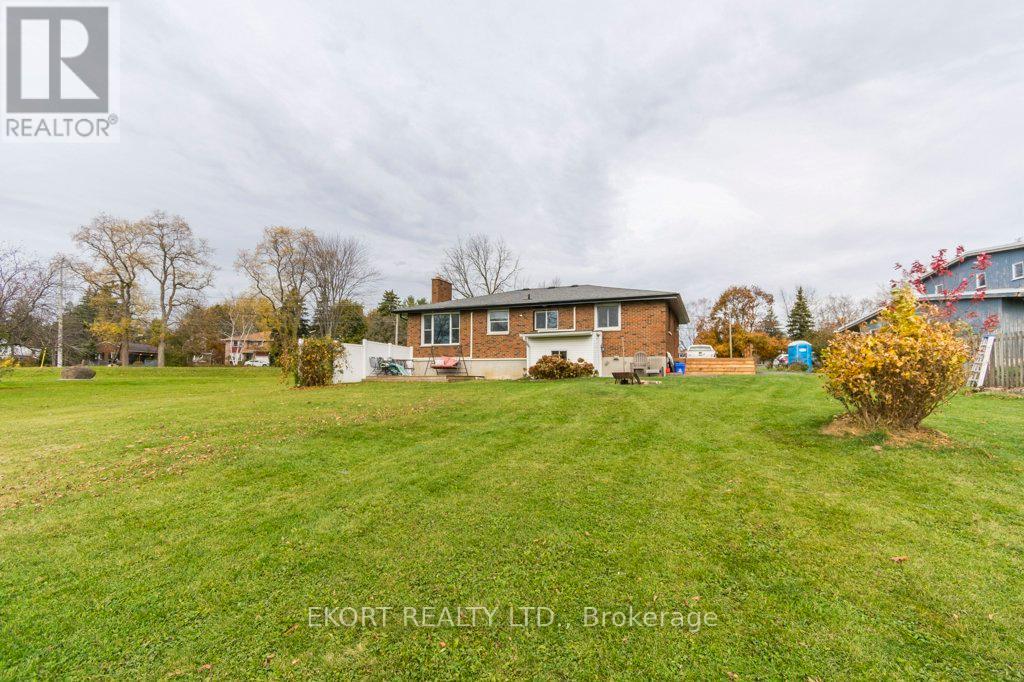 239 Dundas Street W, Belleville, Ontario  K8P 1A9 - Photo 14 - X12439748