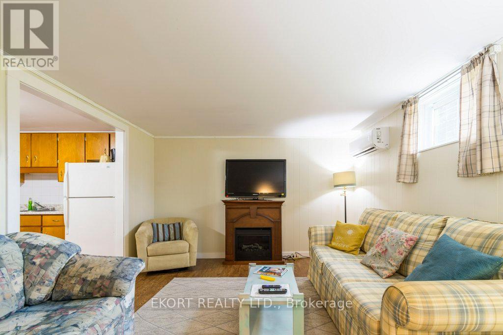 239 Dundas Street W, Belleville, Ontario  K8P 1A9 - Photo 37 - X12439748